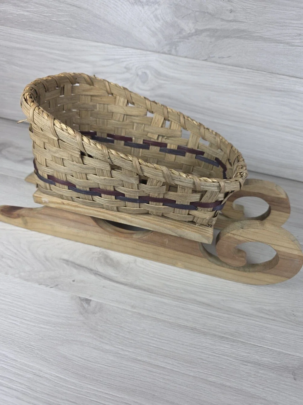 Vintage Wooden Christmas Sleigh Sled Basket Oval Medium 15x8x7 SU4